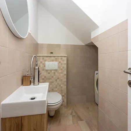 Antani With Heated Pool, Sauna & Jacuzzi