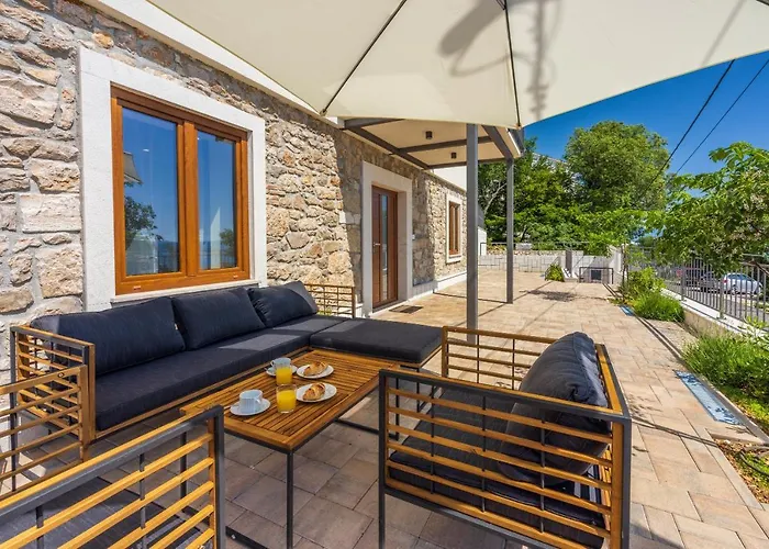 Antani With Heated Pool, Sauna & Jacuzzi * Crikvenica