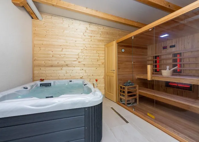 Antani With Heated Pool, Sauna & Jacuzzi Crikvenica