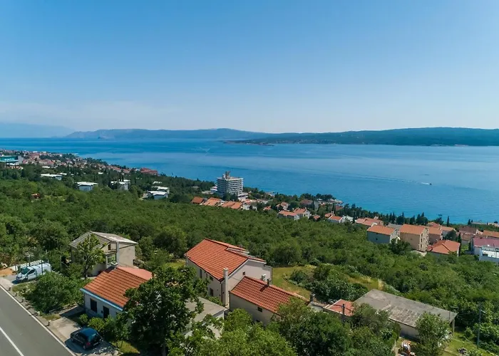Vila Antani With Heated Pool, Sauna & Jacuzzi Crikvenica