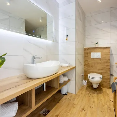 Vila Antani With Heated Pool, Sauna & Jacuzzi *