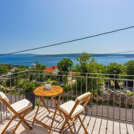 Antani With Heated Pool, Sauna & Jacuzzi Crikvenica