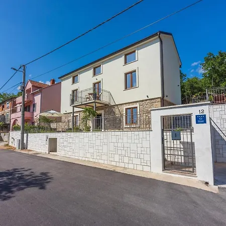 Vila Antani With Heated Pool, Sauna & Jacuzzi